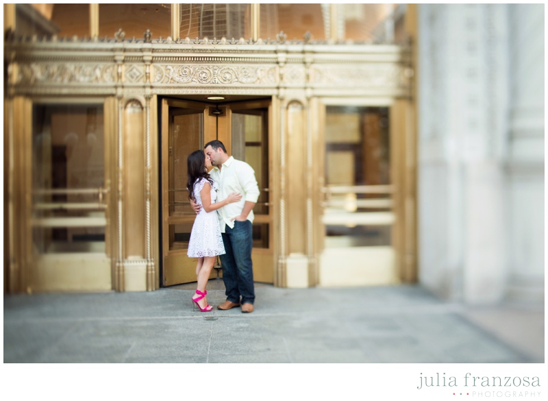 downtown-chicago-engagement-photos